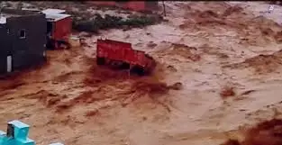 "Malema critique le retard de la réponse aux inondations à Mthatha, dans l'Eastern Cape, en soulignant les raisons principales du retard de l'aide"